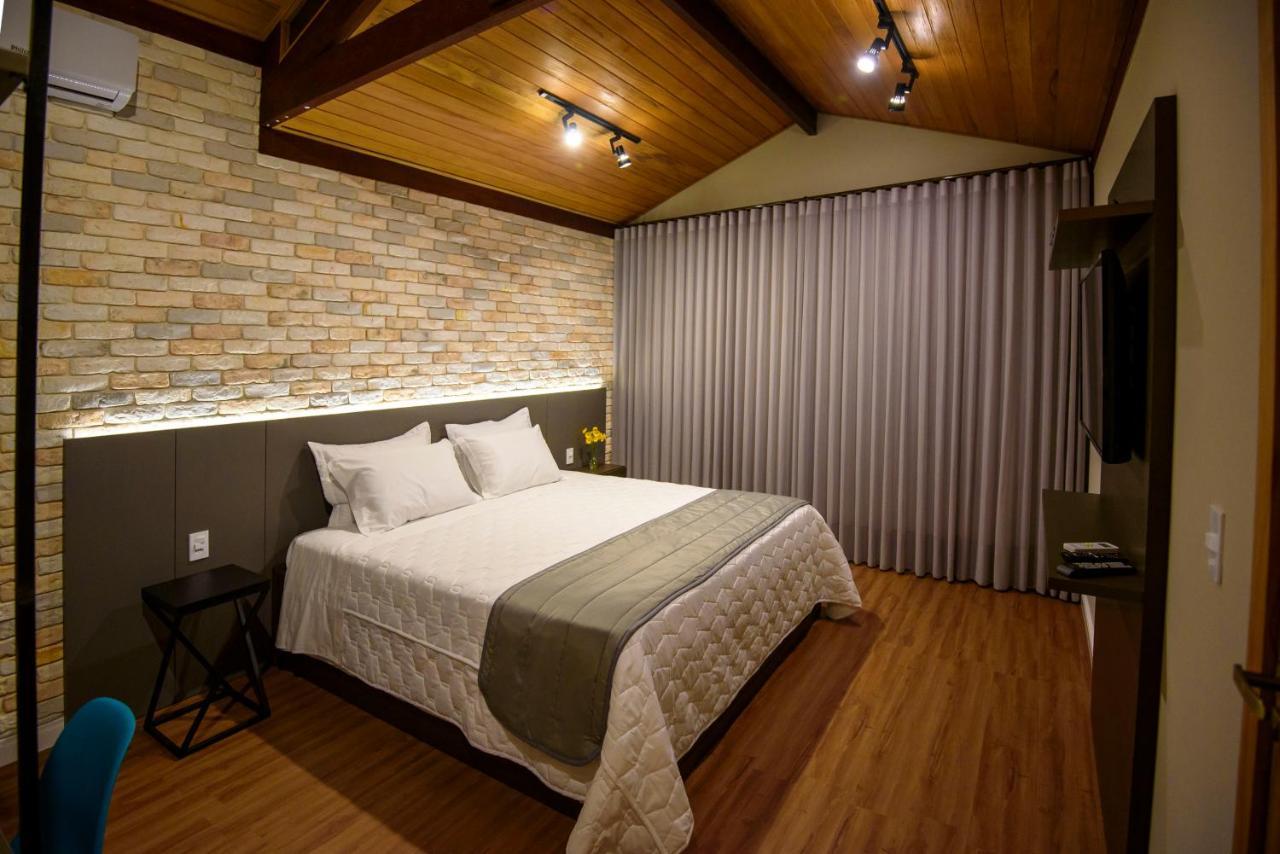 Hospedagem Santa Rita Espera Feliz Екстериор снимка